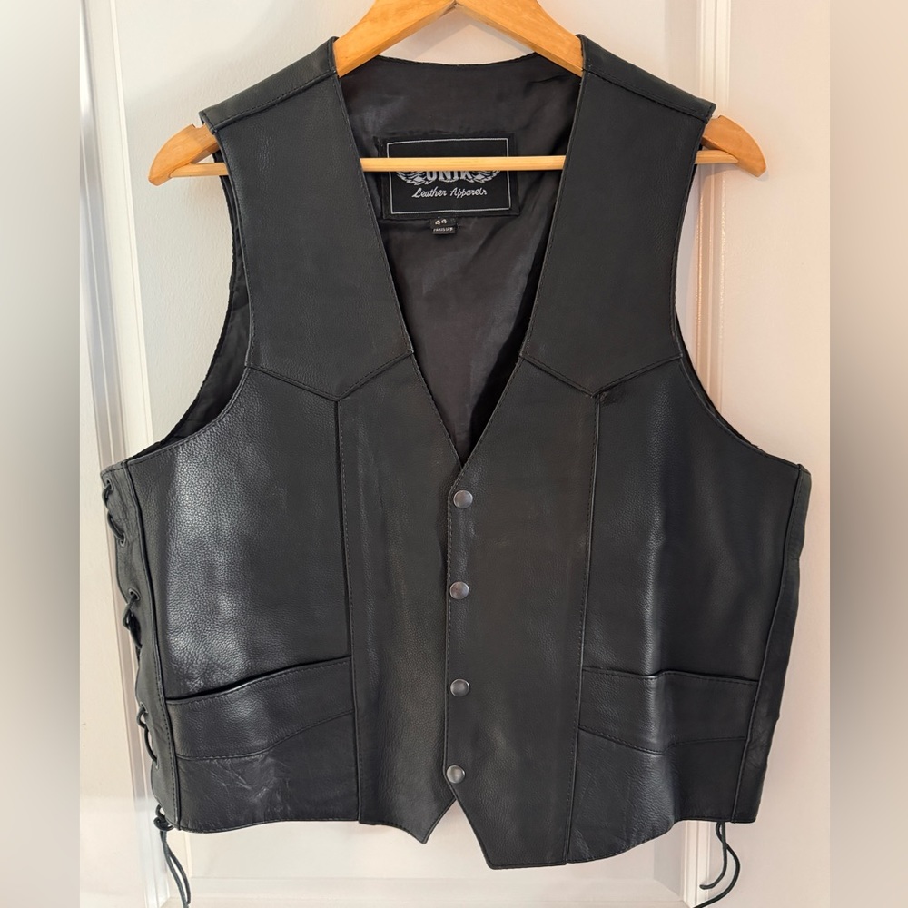 Unik Leather Vest 44